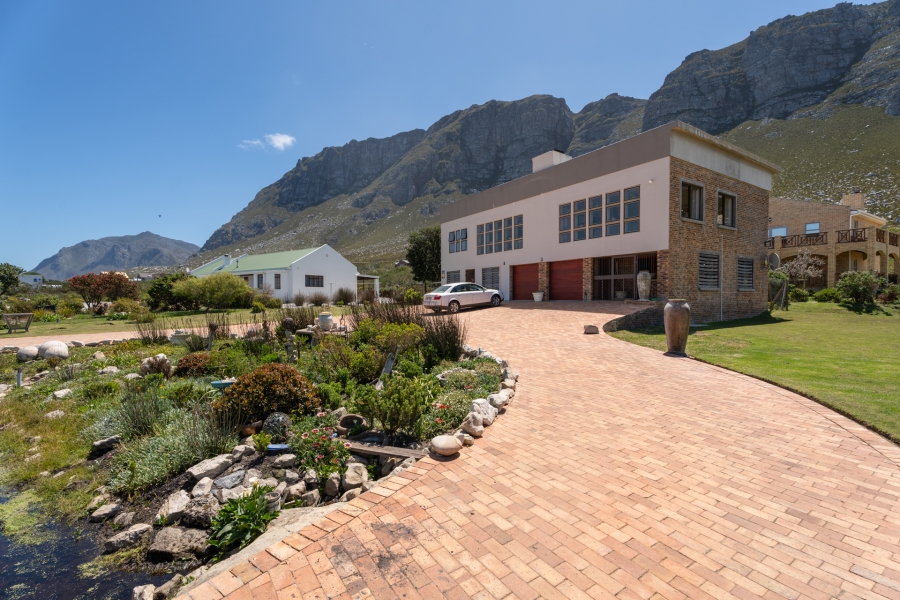 5 Bedroom Property for Sale in Sunny Seas Estate Western Cape